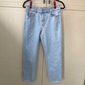 Light wash jeans
